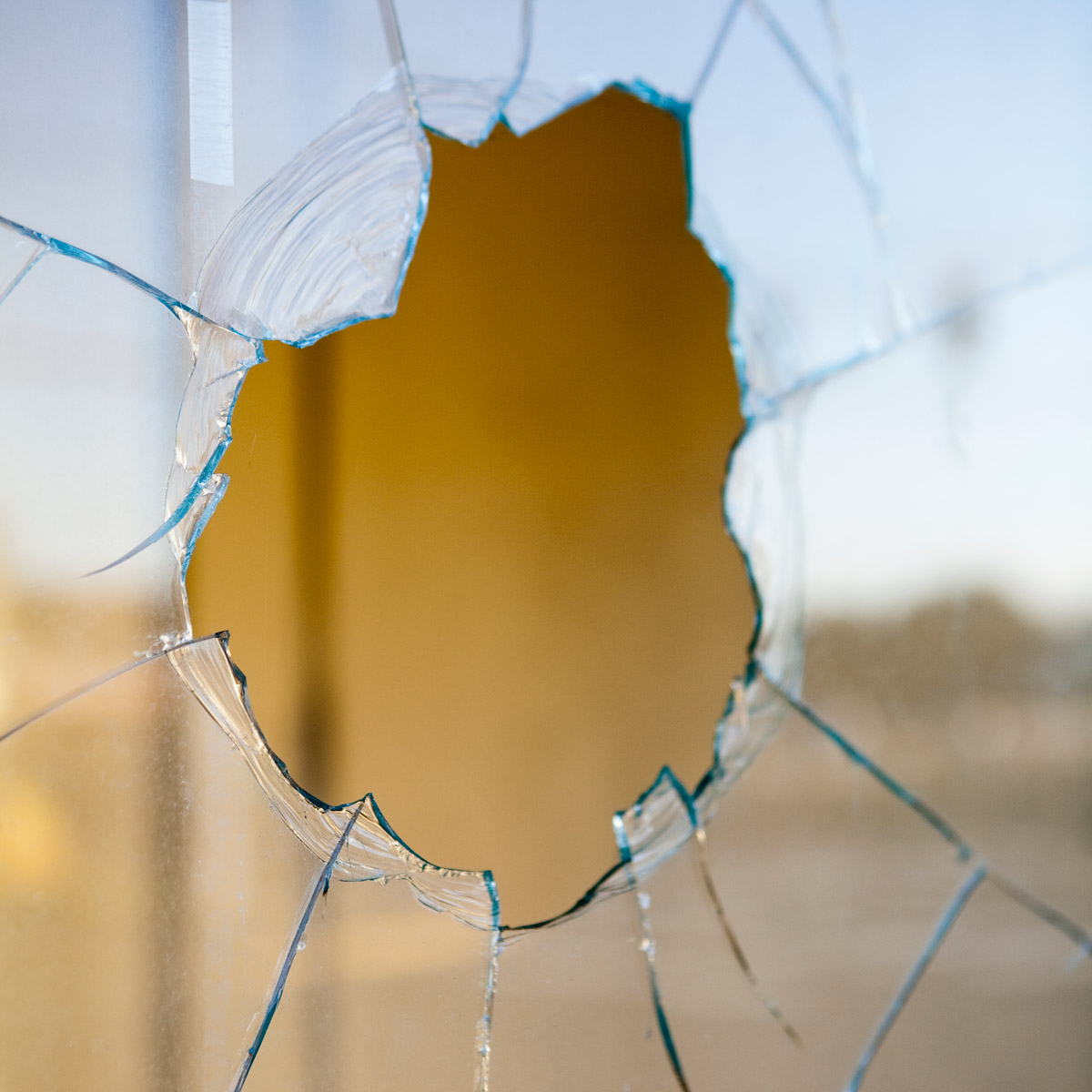 How to Replace a Broken Glass Window Pane • Ron Hazelton